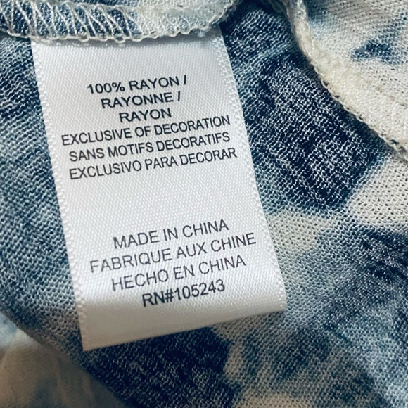 Women’s Medium Tank Top Bobeau Blue Tie Dye V Neck Ruffle Tie Tassel Textured - Picture 12 of 13